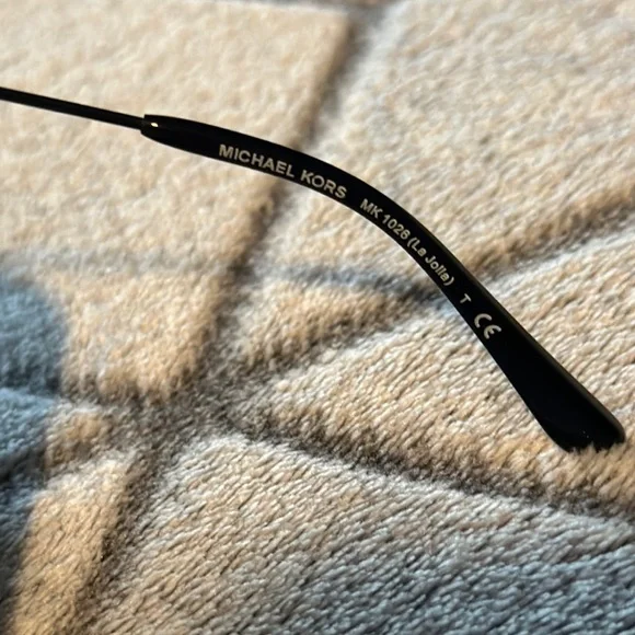 Michael Kors Purple Aviator Sunglasses - Picture 2 of 4